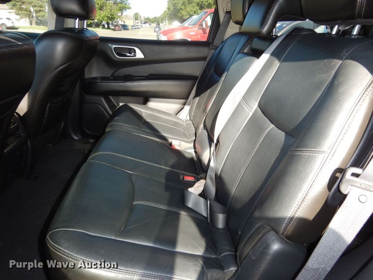 image for item DM3041 2013 Nissan Pathfinder SL SUV