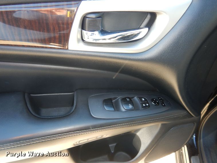 image for item DM3041 2013 Nissan Pathfinder SL SUV