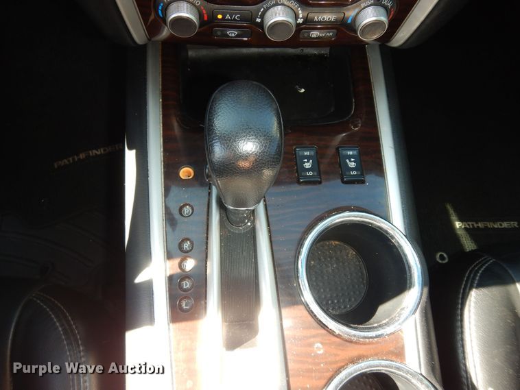 image for item DM3041 2013 Nissan Pathfinder SL SUV