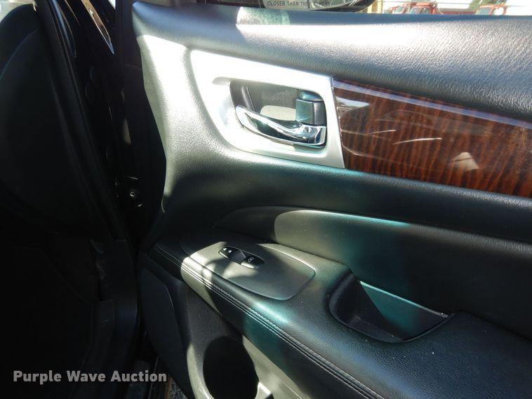 image for item DM3041 2013 Nissan Pathfinder SL SUV