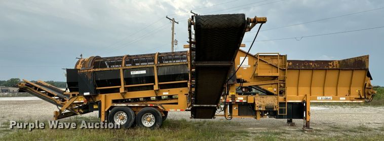 image for item DP6673 Wildcat RHC 6-230 trommel screen