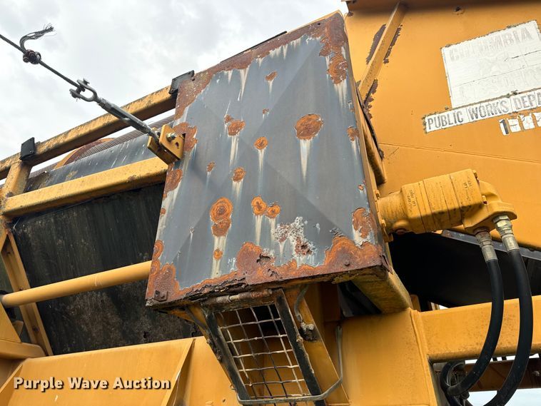 image for item DP6673 Wildcat RHC 6-230 trommel screen