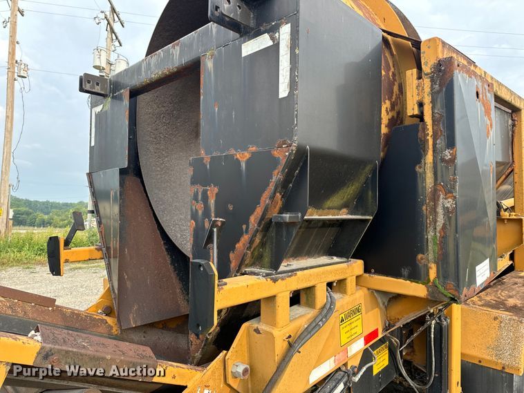 image for item DP6673 Wildcat RHC 6-230 trommel screen