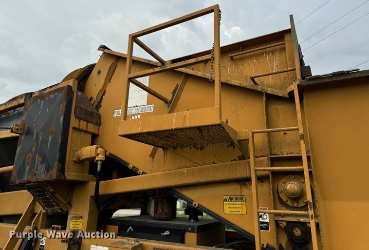 image for item DP6673 Wildcat RHC 6-230 trommel screen