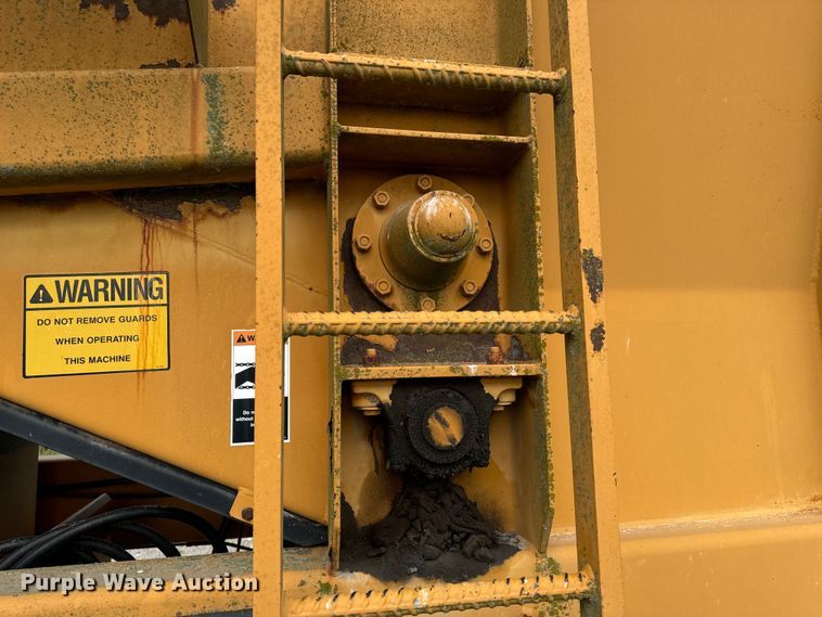 image for item DP6673 Wildcat RHC 6-230 trommel screen