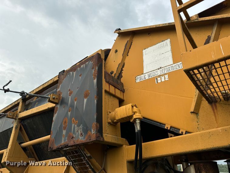 image for item DP6673 Wildcat RHC 6-230 trommel screen