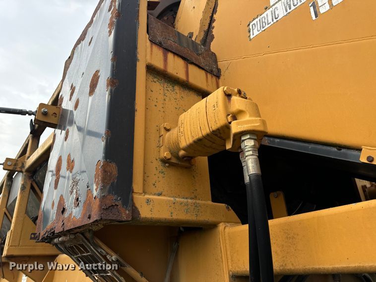 image for item DP6673 Wildcat RHC 6-230 trommel screen