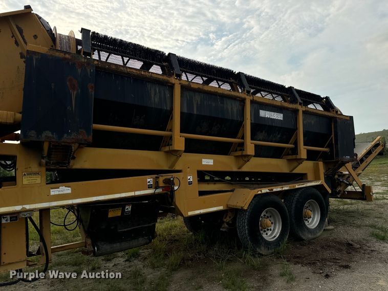 image for item DP6673 Wildcat RHC 6-230 trommel screen