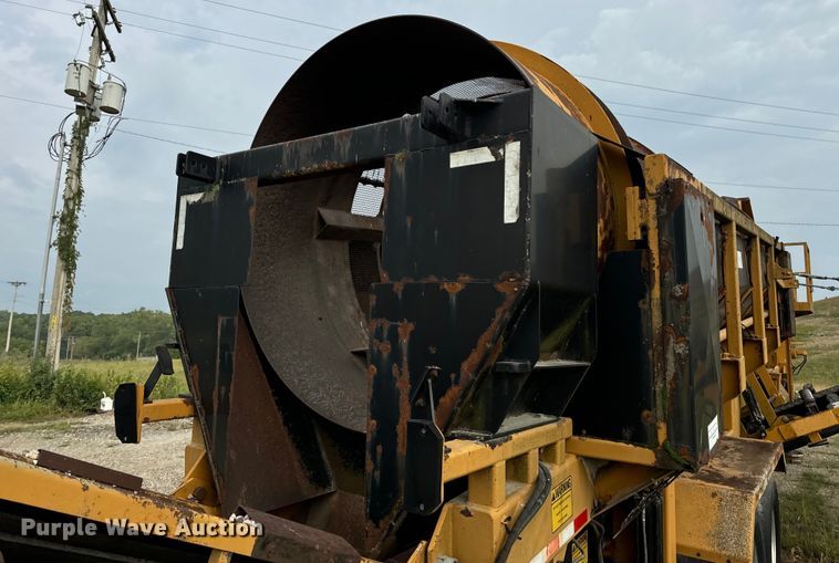 image for item DP6673 Wildcat RHC 6-230 trommel screen