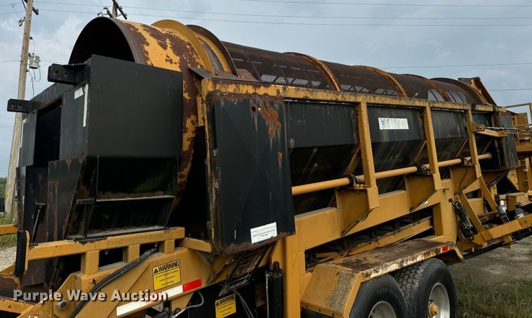 image for item DP6673 Wildcat RHC 6-230 trommel screen