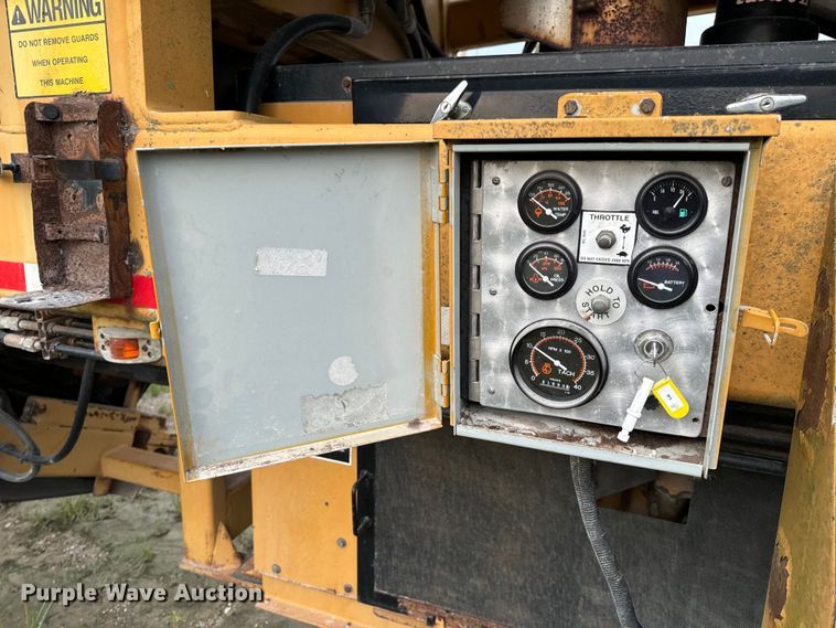 image for item DP6673 Wildcat RHC 6-230 trommel screen