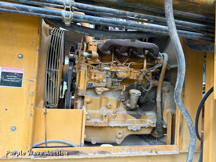 image for item DP6673 Wildcat RHC 6-230 trommel screen