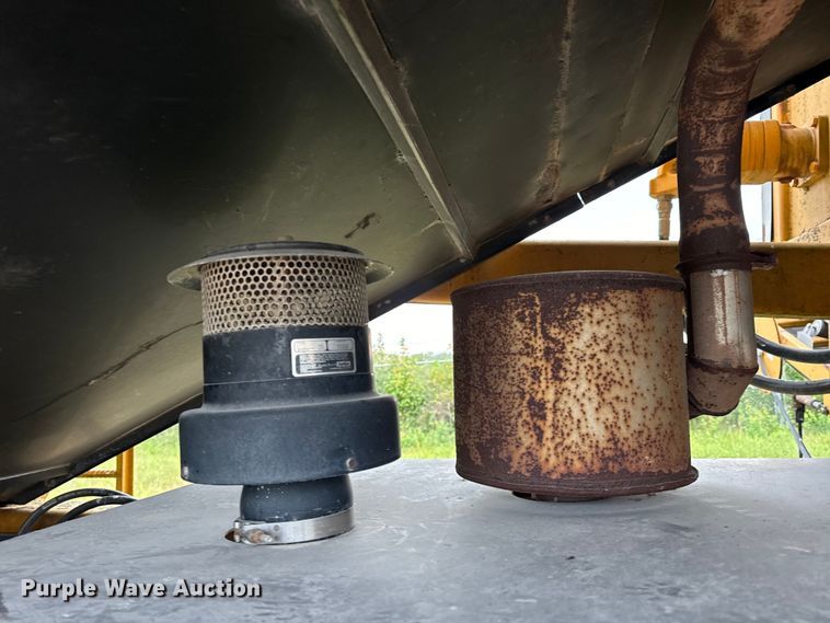 image for item DP6673 Wildcat RHC 6-230 trommel screen