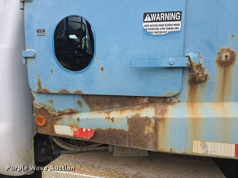 image for item DQ4473 2005 Ford F650 Super Duty XL refuse truck