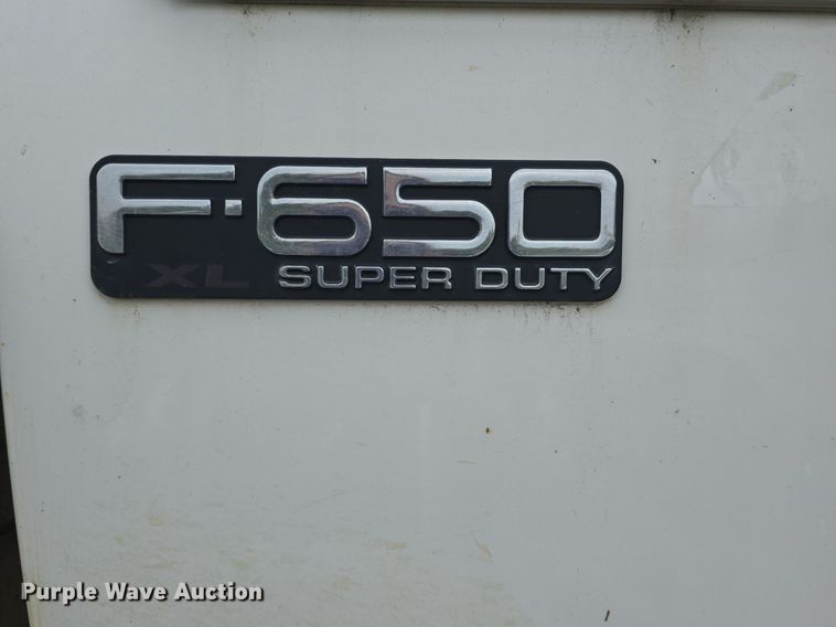 image for item DQ4473 2005 Ford F650 Super Duty XL refuse truck
