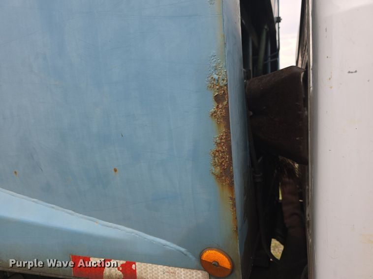 image for item DQ4473 2005 Ford F650 Super Duty XL refuse truck