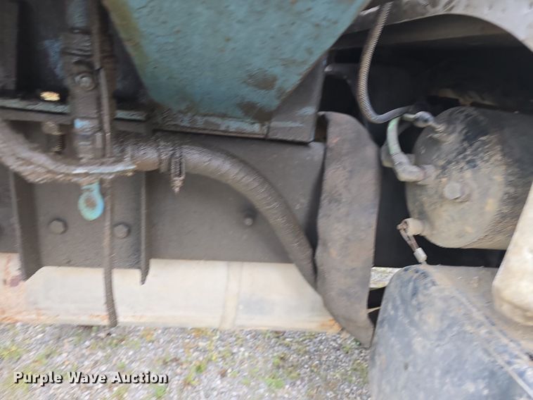 image for item DQ4473 2005 Ford F650 Super Duty XL refuse truck