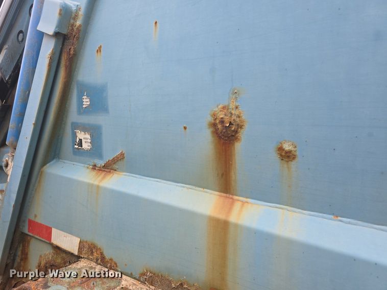 image for item DQ4473 2005 Ford F650 Super Duty XL refuse truck