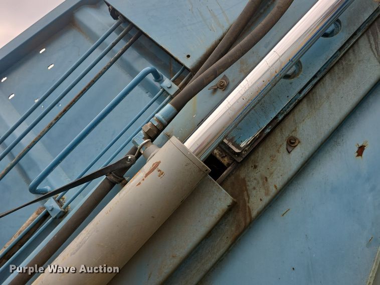 image for item DQ4473 2005 Ford F650 Super Duty XL refuse truck