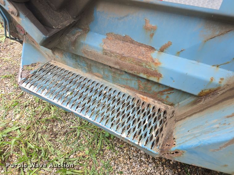 image for item DQ4473 2005 Ford F650 Super Duty XL refuse truck