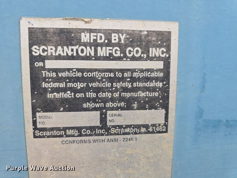 image for item DQ4473 2005 Ford F650 Super Duty XL refuse truck