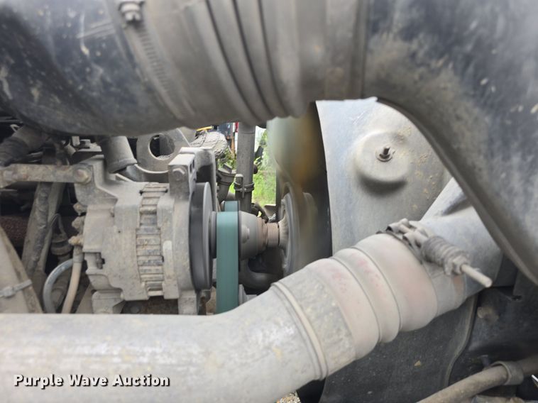 image for item DQ4473 2005 Ford F650 Super Duty XL refuse truck