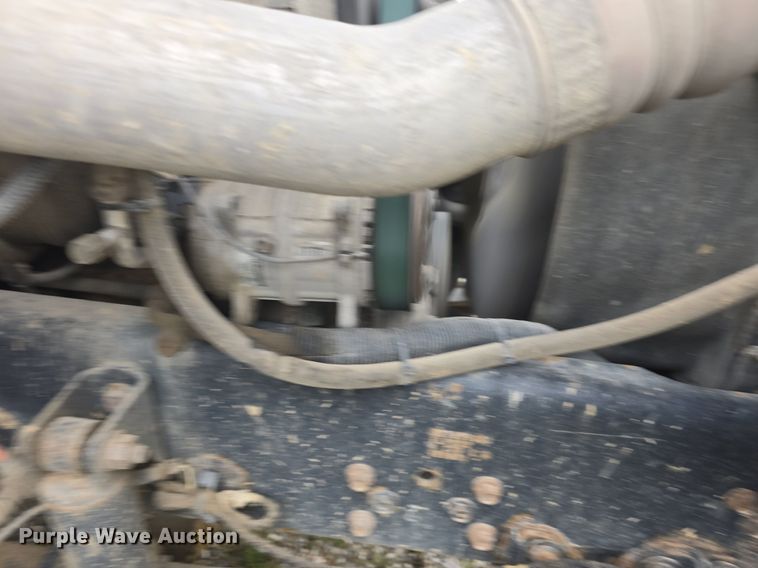 image for item DQ4473 2005 Ford F650 Super Duty XL refuse truck