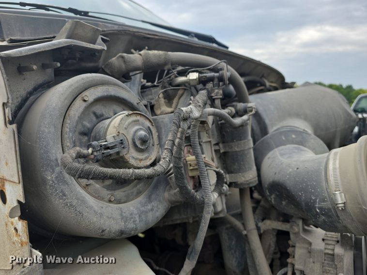 image for item DQ4473 2005 Ford F650 Super Duty XL refuse truck