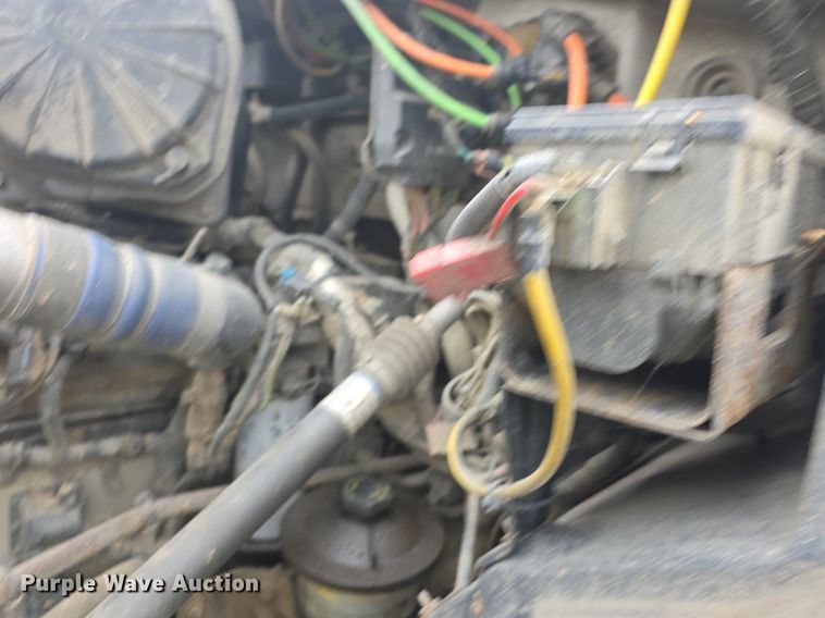 image for item DQ4473 2005 Ford F650 Super Duty XL refuse truck