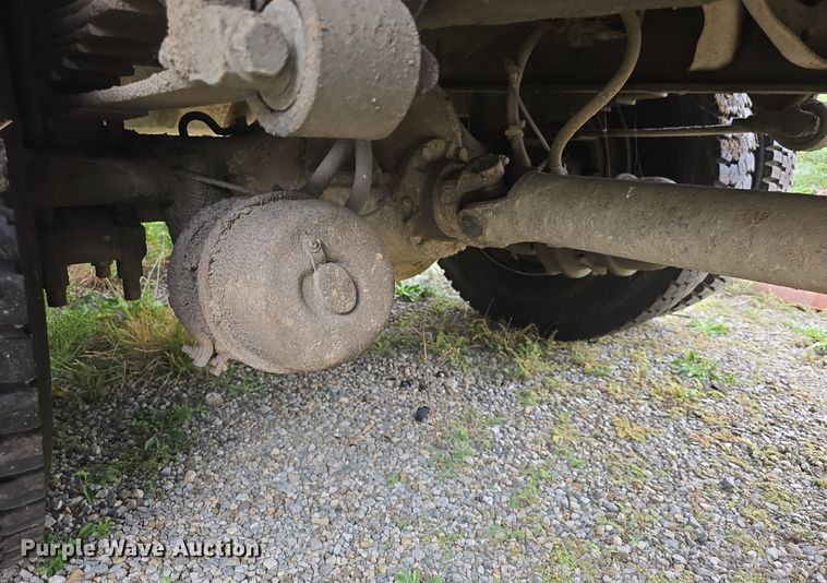 image for item DQ4473 2005 Ford F650 Super Duty XL refuse truck