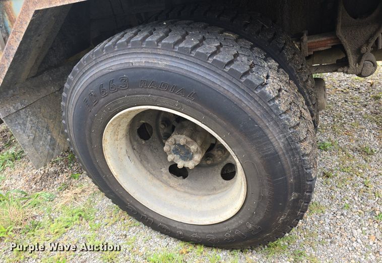 image for item DQ4473 2005 Ford F650 Super Duty XL refuse truck