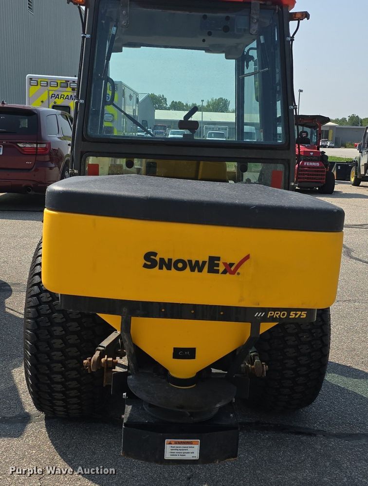 image for item DQ4475 2005 Kubota B3030 MFWD tractor