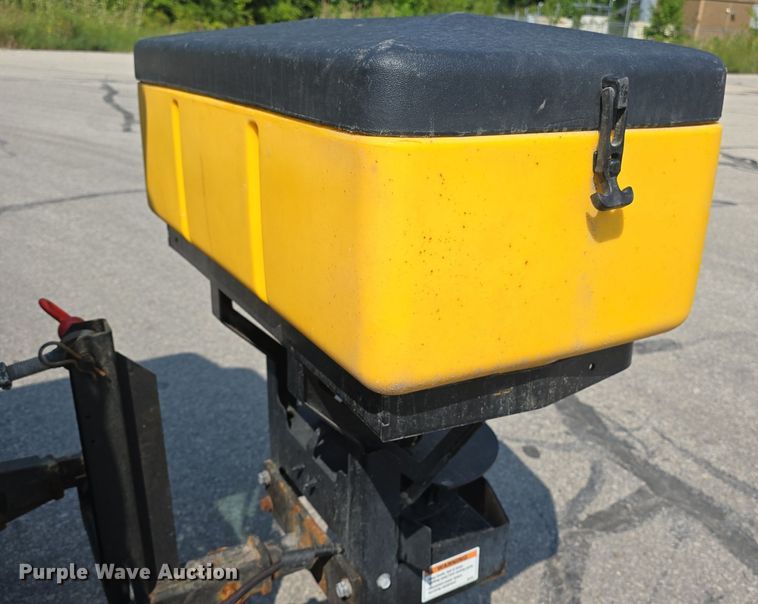 image for item DQ4475 2005 Kubota B3030 MFWD tractor