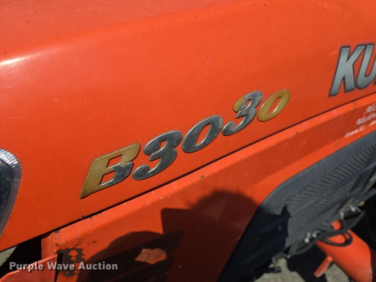 image for item DQ4475 2005 Kubota B3030 MFWD tractor