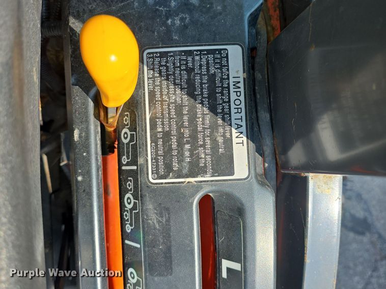 image for item DQ4475 2005 Kubota B3030 MFWD tractor