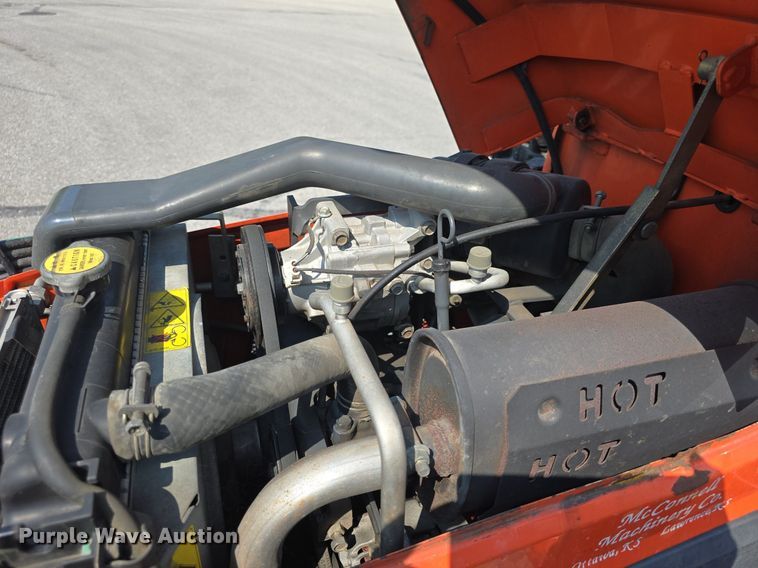 image for item DQ4475 2005 Kubota B3030 MFWD tractor