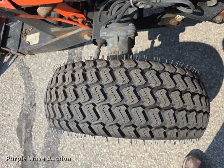 image for item DQ4475 2005 Kubota B3030 MFWD tractor