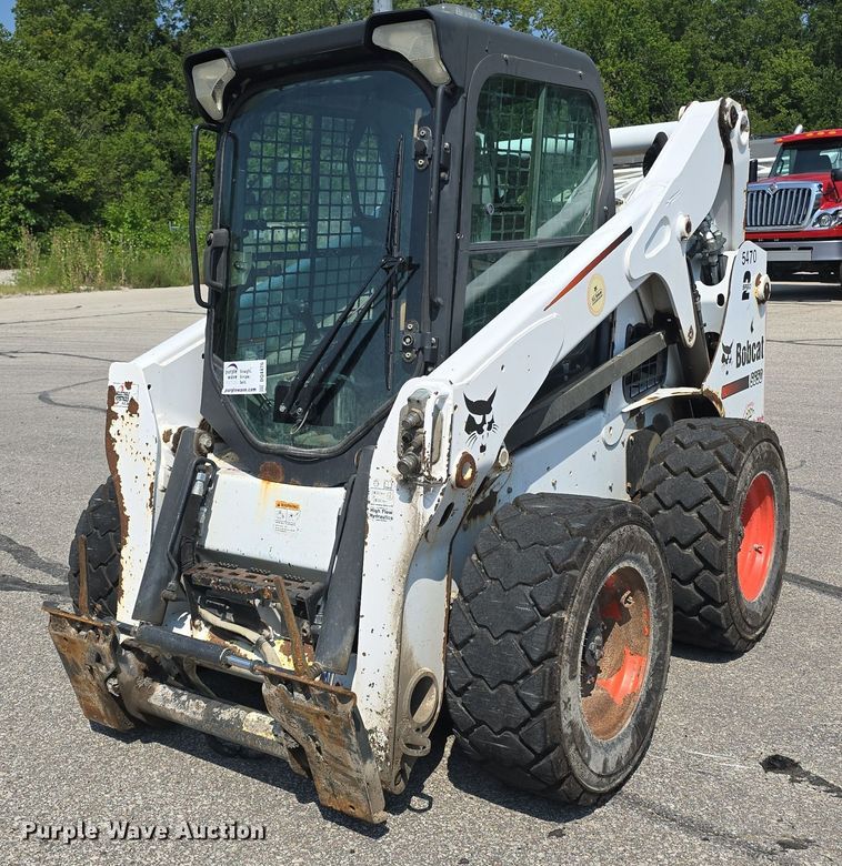 image for item DQ4476 2014 Bobcat S650 skid steer loader
