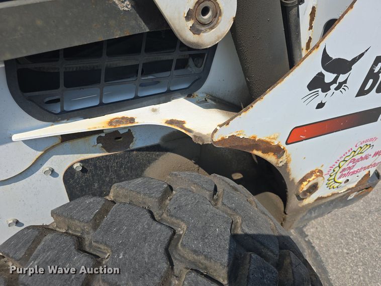 image for item DQ4476 2014 Bobcat S650 skid steer loader