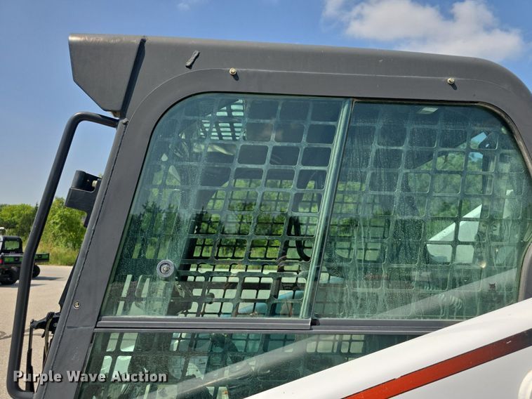 image for item DQ4476 2014 Bobcat S650 skid steer loader