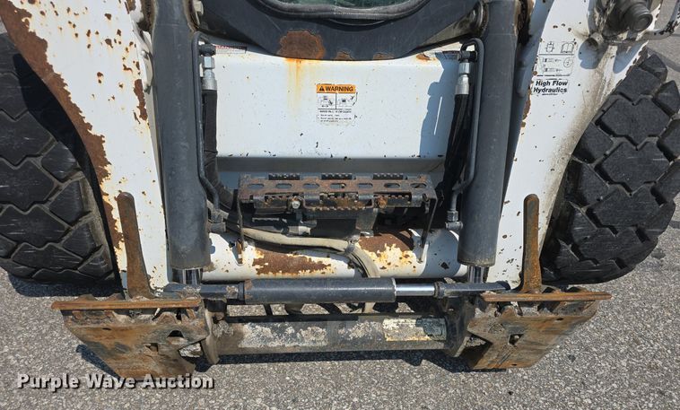 image for item DQ4476 2014 Bobcat S650 skid steer loader
