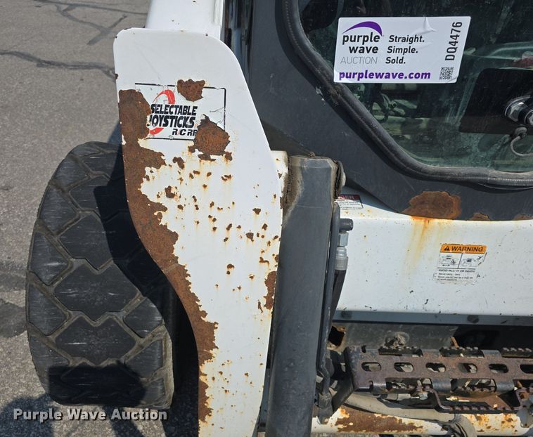 image for item DQ4476 2014 Bobcat S650 skid steer loader