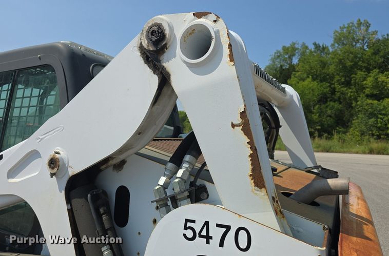 image for item DQ4476 2014 Bobcat S650 skid steer loader