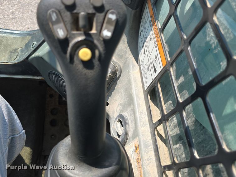 image for item DQ4476 2014 Bobcat S650 skid steer loader