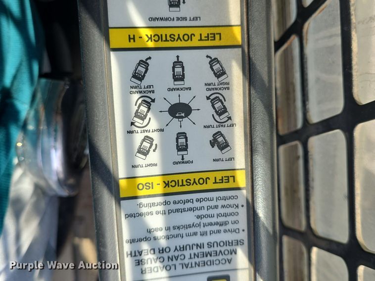 image for item DQ4476 2014 Bobcat S650 skid steer loader