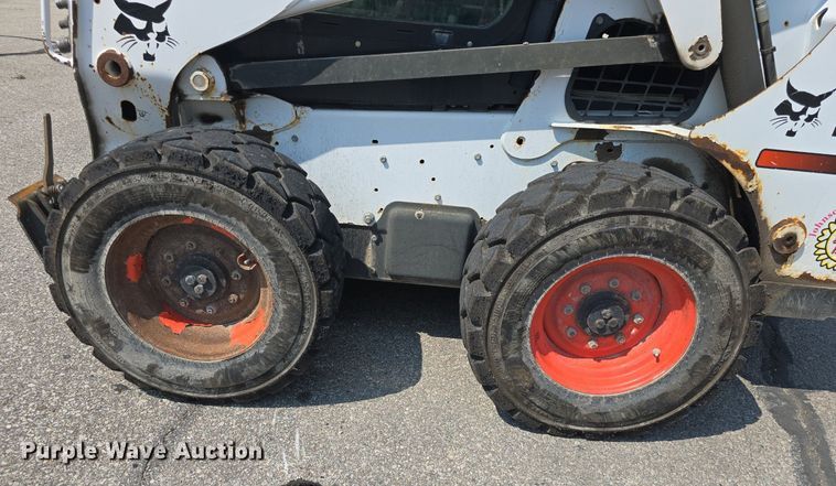 image for item DQ4476 2014 Bobcat S650 skid steer loader