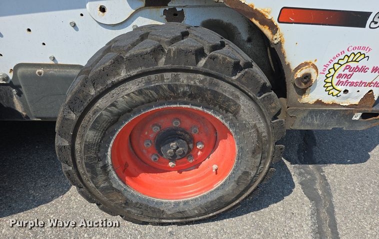 image for item DQ4476 2014 Bobcat S650 skid steer loader