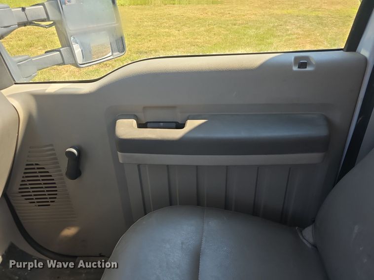 image for item DQ4478 2008 Ford F550 Super Duty XL utility / service truck