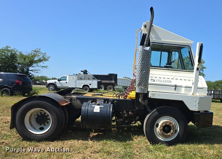 image for item DQ4480 2013 Kalmar Ottawa 4X2 yard truck