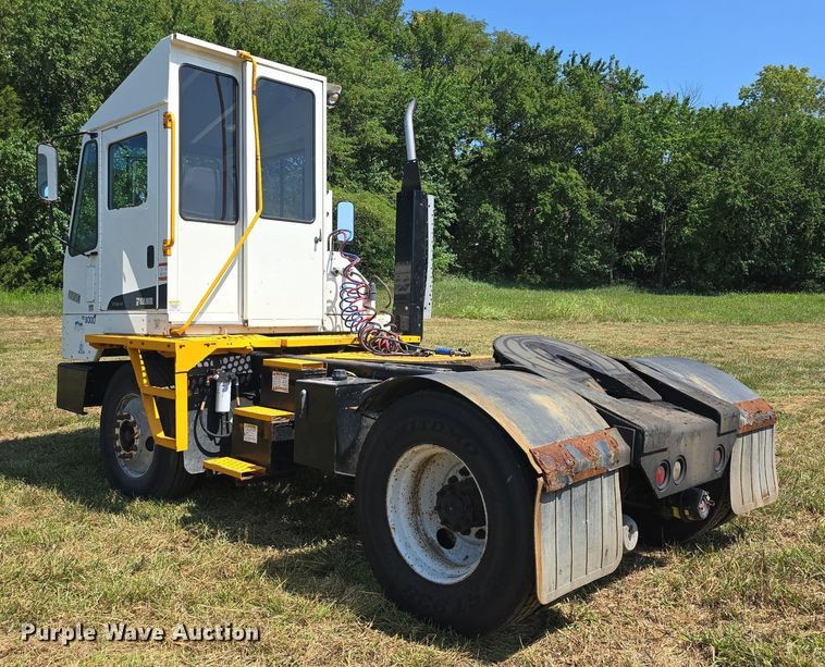 image for item DQ4480 2013 Kalmar Ottawa 4X2 yard truck